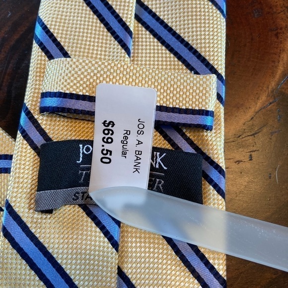 Jos.A.Bank Tie - Picture 4 of 4